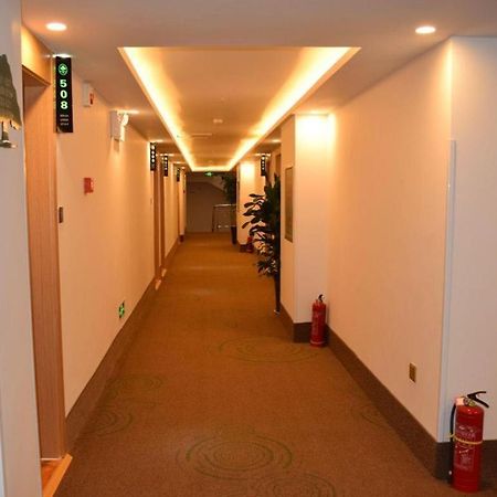 Greentree Inn Zhengzhou Xinzheng City Longhu Town Xiangyun Road Express Hotel Экстерьер фото