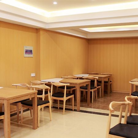 Greentree Inn Zhengzhou Xinzheng City Longhu Town Xiangyun Road Express Hotel Экстерьер фото