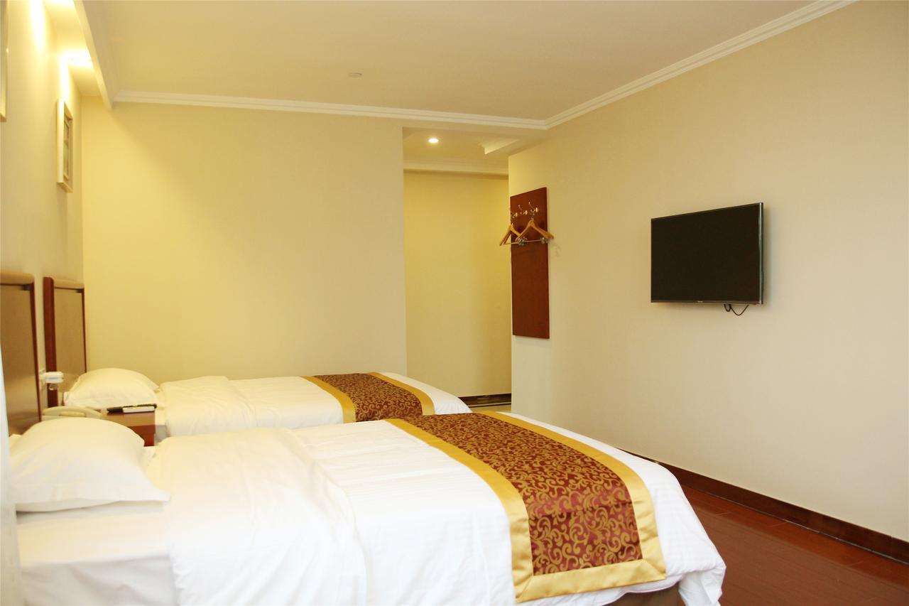 Greentree Inn Zhengzhou Xinzheng City Longhu Town Xiangyun Road Express Hotel Экстерьер фото