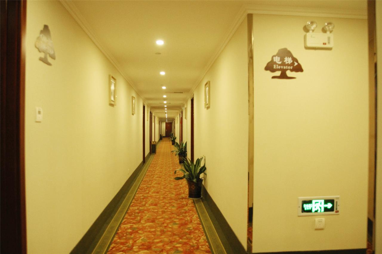 Greentree Inn Zhengzhou Xinzheng City Longhu Town Xiangyun Road Express Hotel Экстерьер фото