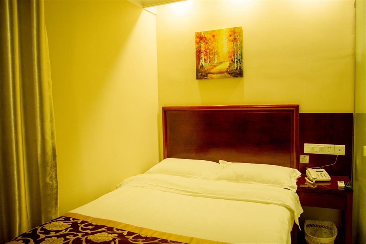 Greentree Inn Zhengzhou Xinzheng City Longhu Town Xiangyun Road Express Hotel Экстерьер фото