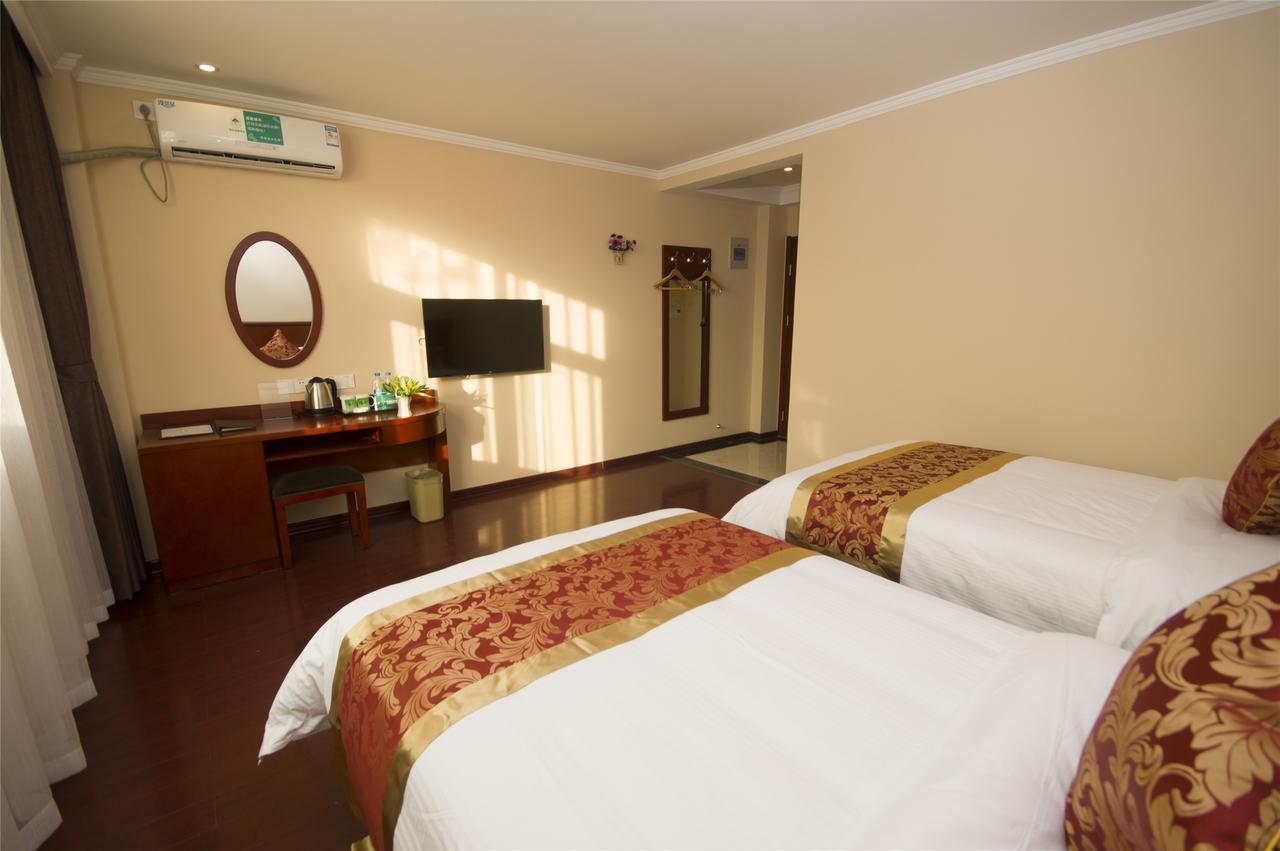 Greentree Inn Zhengzhou Xinzheng City Longhu Town Xiangyun Road Express Hotel Экстерьер фото
